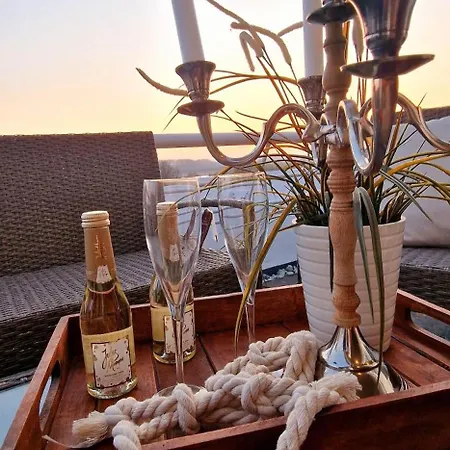 Design-appartement-schoenfeld شقة